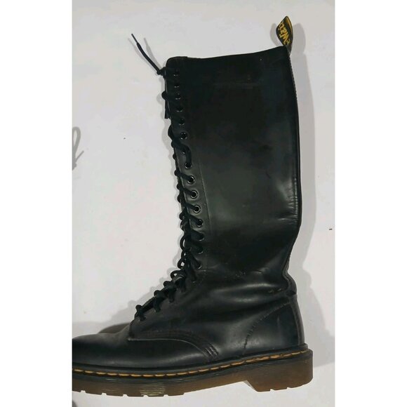 Doc Martens 20 Eye Lace Up Knee High Boots - Picture 3 of 16